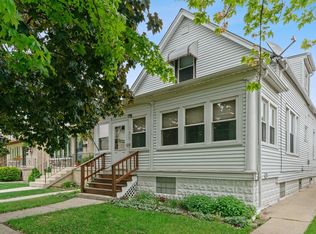 3729 N Newcastle Ave, Chicago, IL 60634