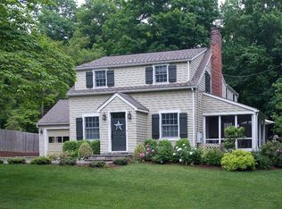 20 White Oak Shade Ln, New Canaan, CT 06840