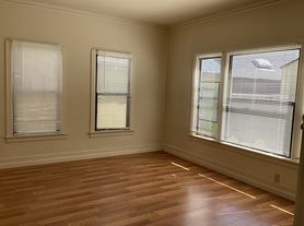 2034 Ashby Ave, Berkeley, CA