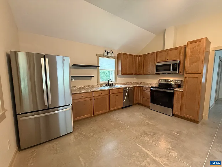 147B Bryant Mountain Rd — Photo 6