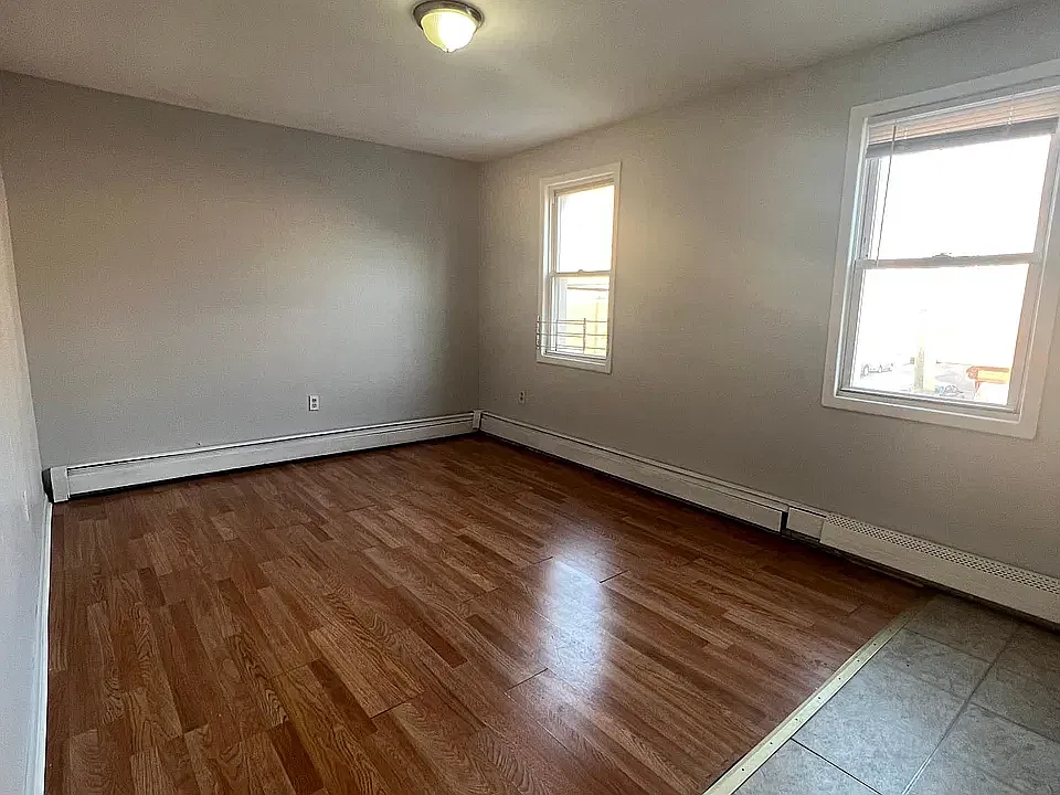 2 bed, $1,800 — Photo 3