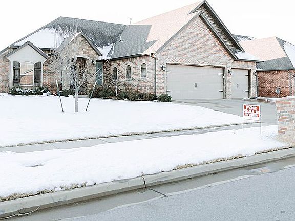 2nd image of 4013 Chesterfield Pl