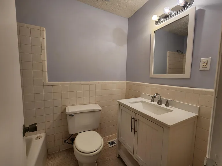 2019 Melrose Dr — Photo 4