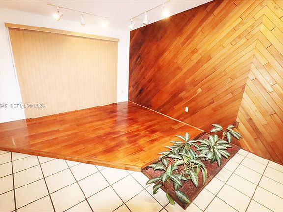 5th image of 2426 SW 109th Ct