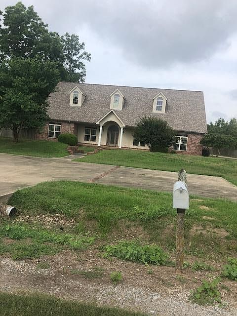 1st image of 899 Tampa Dr