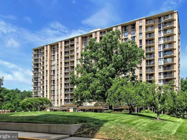 4600 S Four Mile Run Dr APT 631, Arlington, VA 22204