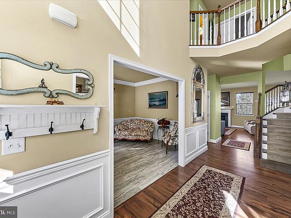 2nd image of 2932 Avebury Stone Cir