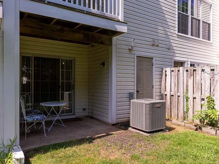 21773 Baldwin Sq — Photo 30