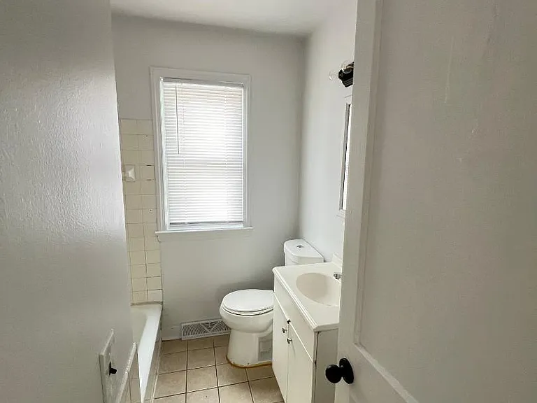 Unit Photo