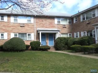 39-07 Dobrin Ct, Fair Lawn, NJ 07410