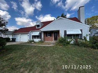 1950 Barding Ave, Decatur, IL 62526