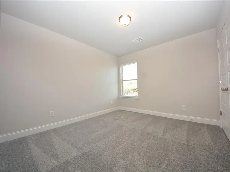 232 Hellen Valley Dr — Photo 31