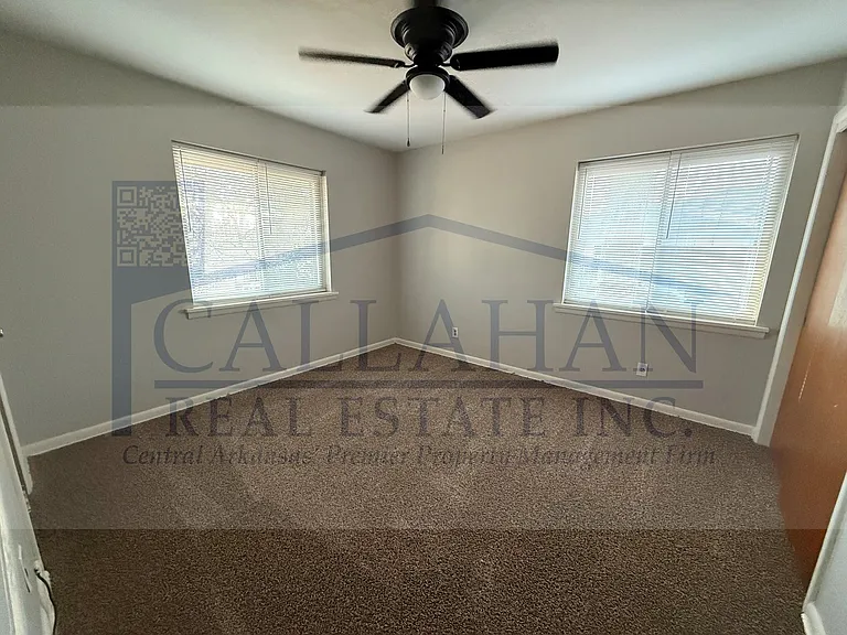 4417 Hazelwood Rd — Photo 15