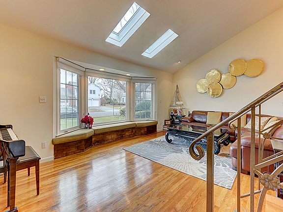 5th image of 90 Country Village Ln