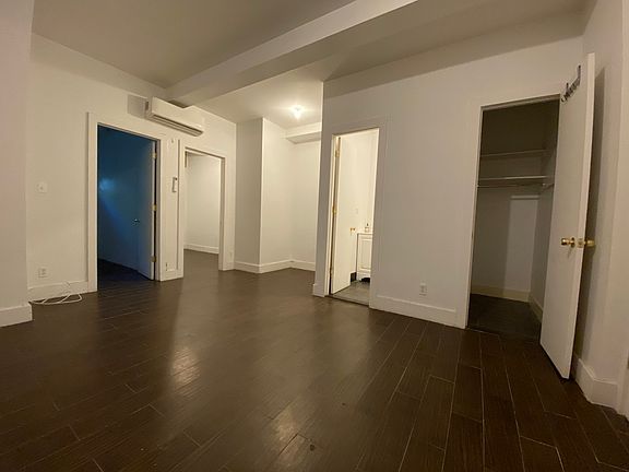 5th image of 735 Rogers Ave #1L