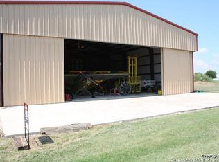 376 Bonanza, Marion, TX 78124