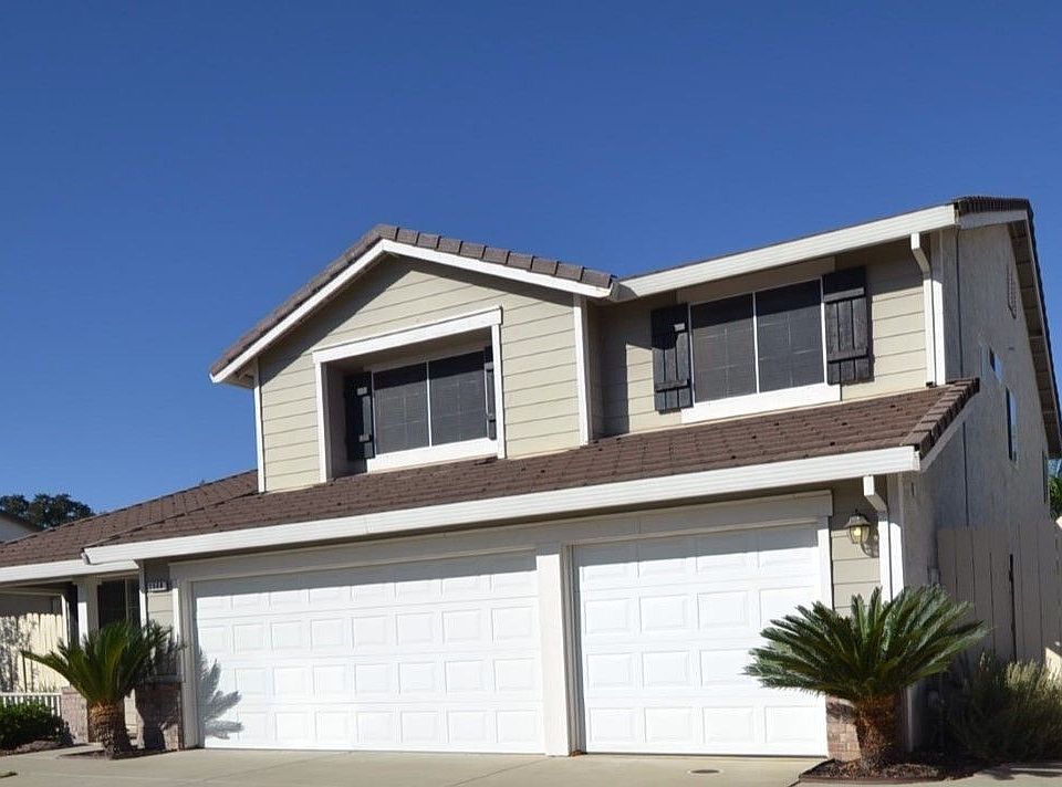 1st image of 2568 Swallowview Dr