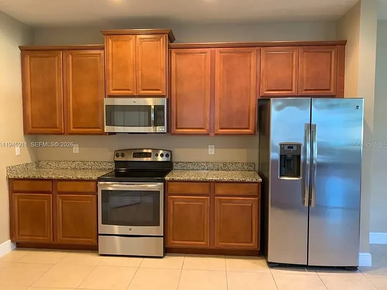11016 Tahiti Isle Ln — Photo 13
