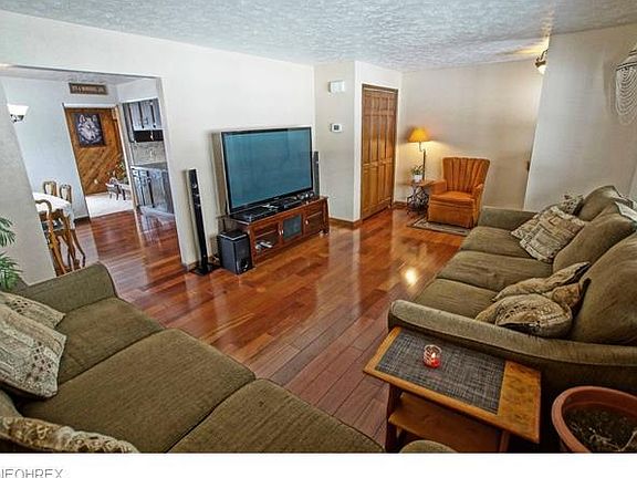 4th image of 8265 Dallas Dr