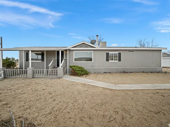 3804 Cypress St, Silver Springs, NV 89429