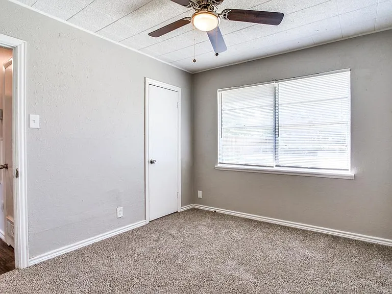 516 Highland Dr — Photo 17