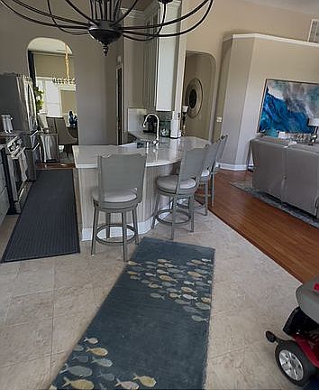 4th image of 2061 Bancroft Ln