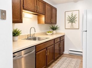 Riverview Condominiums, Lincoln, RI 02865