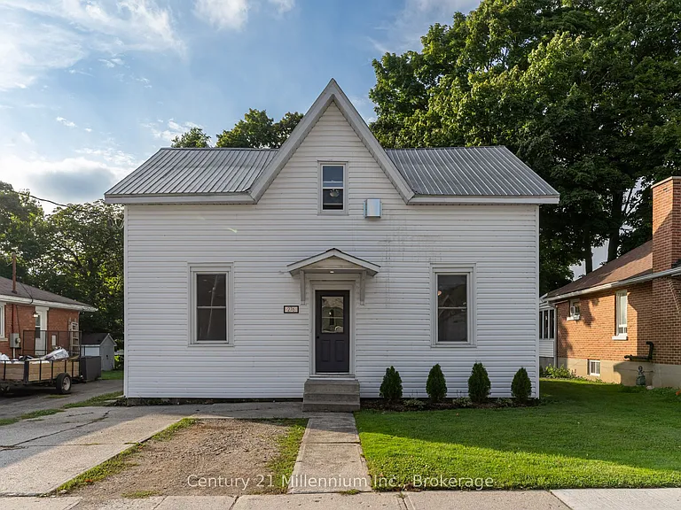 276 Edward St #UPPER — Photo 1