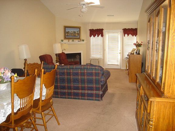 5th image of 111 Leyland Ct