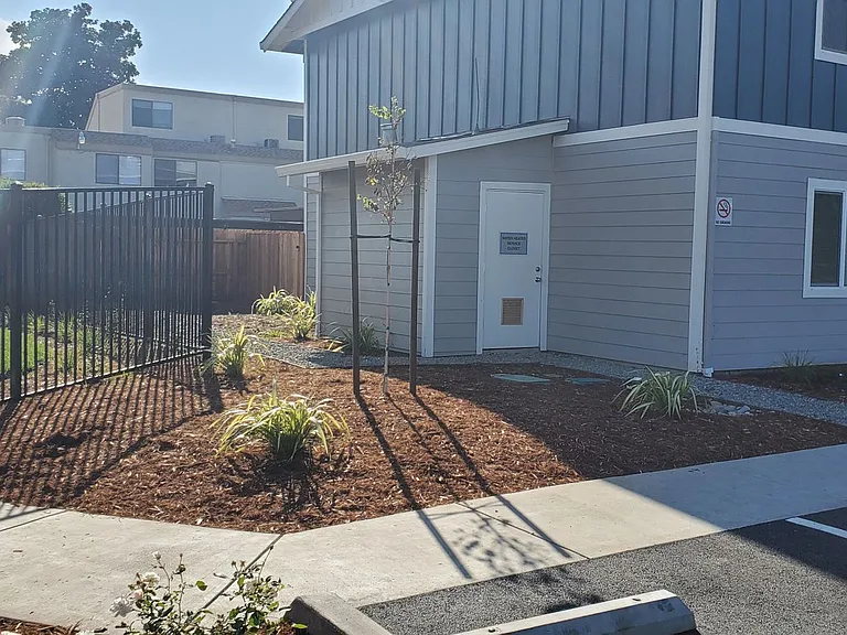 Sutter Commons Apartments — Photo 34
