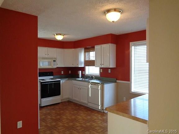 5th image of 2737 River Village Ln