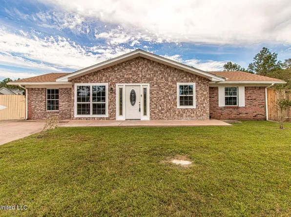 402 E Stevens Cir, Gulfport, MS 39503