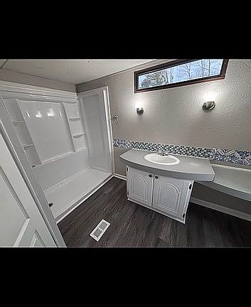 5th image of 65 Mobile Manor Dr