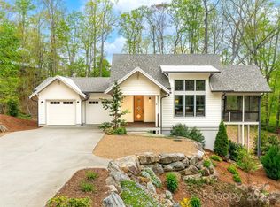 9 La Grange Dr, Asheville, NC 28805