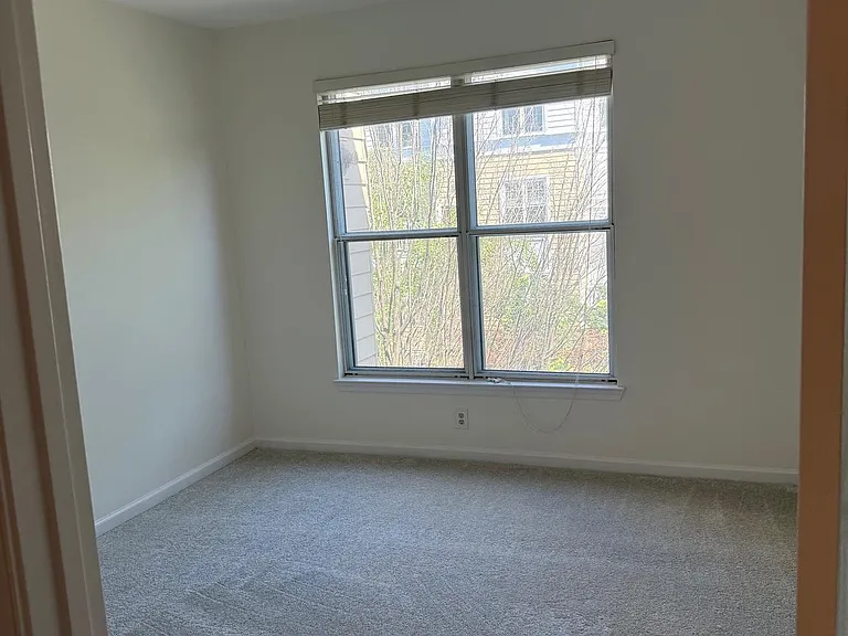 12913 Alton Sq #316 — Photo 12