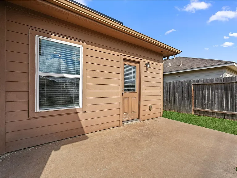 5006 Fairwater Ct — Photo 23