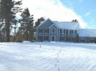 10 Middleton Dr, Bedford, NH 03110