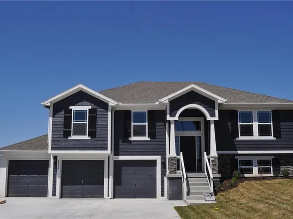 11814 N Bellaire Ave, Kansas City, MO 64156