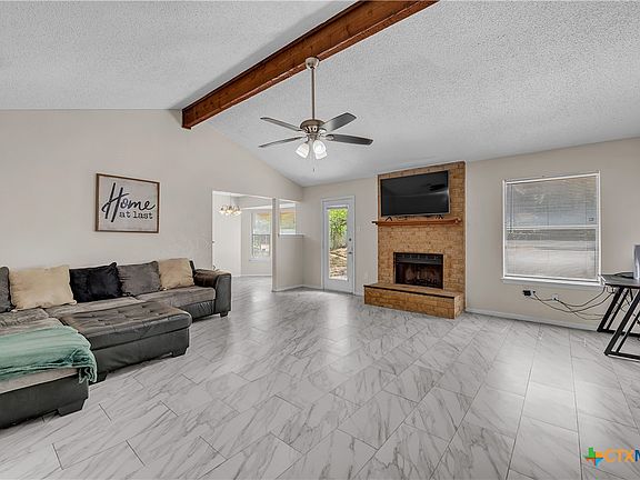3rd image of 1416 Janet Ln