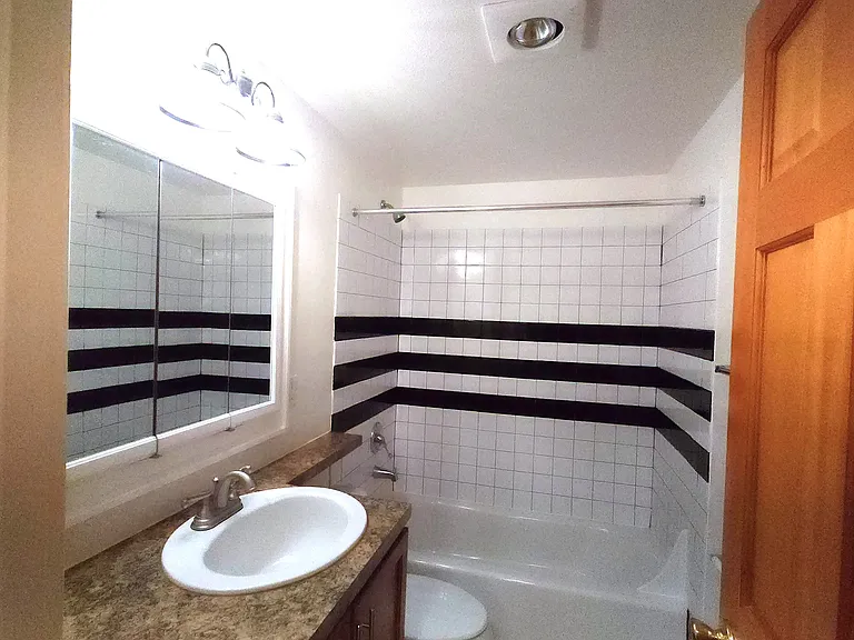 Sealth Vista — Photo 16