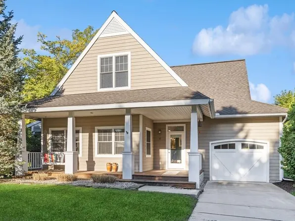 17 Pond Path, New Buffalo, MI 49117