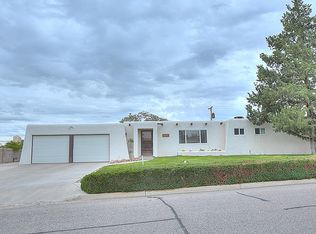 10220 Avenida Serena Dr NW, Albuquerque, NM 87114
