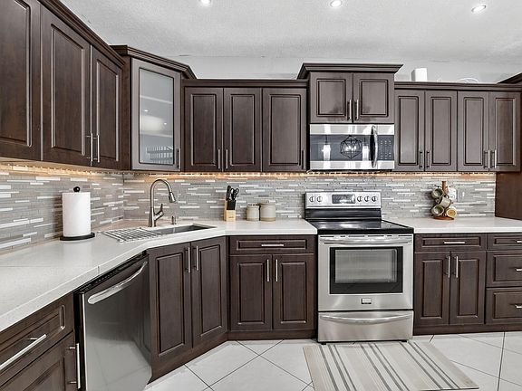 3rd image of 6500 SW 13th Street