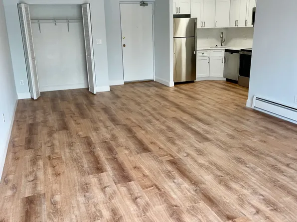 45 Morton St Floor 2-27, Quincy, MA 02169