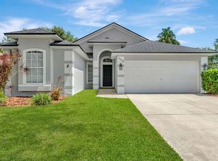 2938 Hickory Grove Dr, Valrico, FL 33596