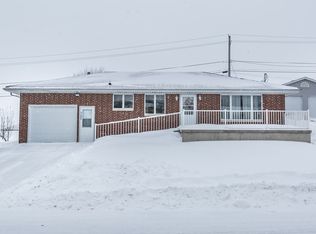 755 Main St, Holy Cross, IA 52053