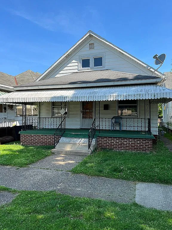 2119 17th St photo 1