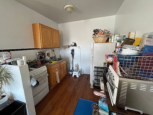 3rd image of 212 Meserole St #A6
