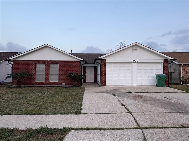 1st image of 1037 Kingsway Dr E