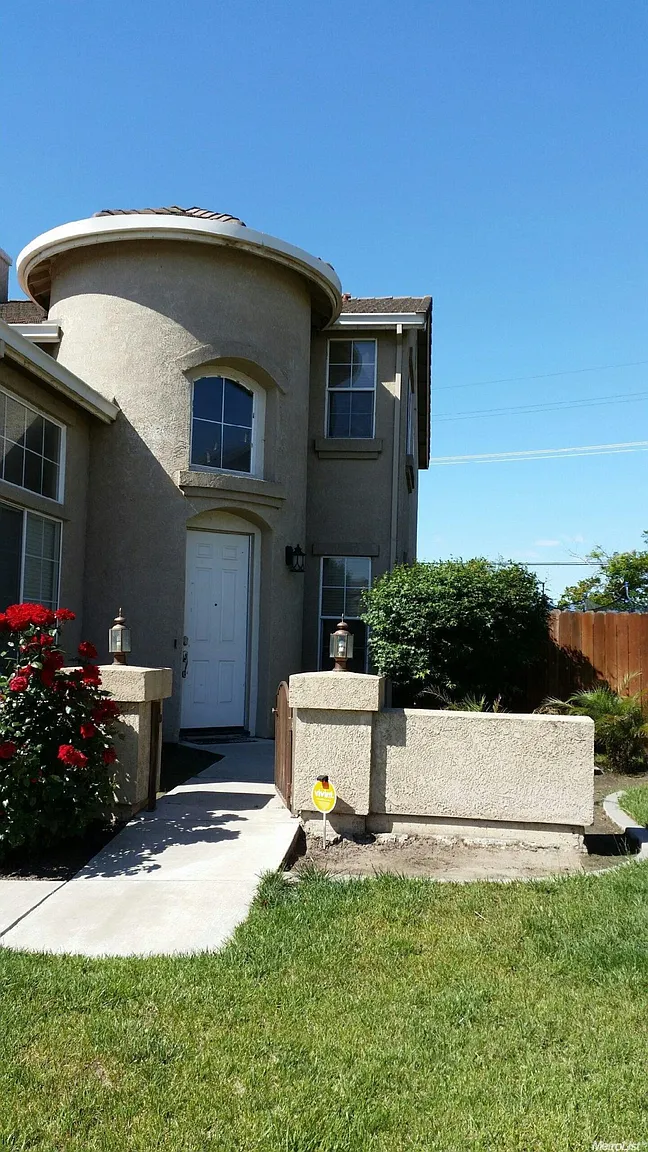 2076 Licstal Ct photo 1